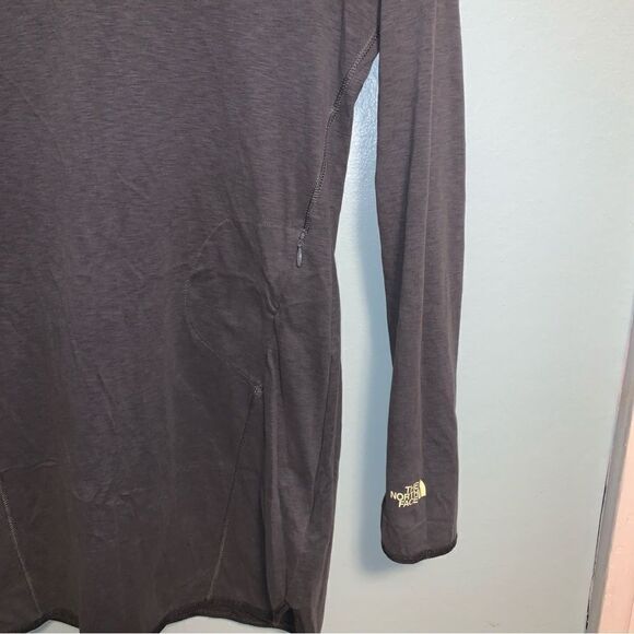 The North Face Dress Medium - Picture 2 of 6